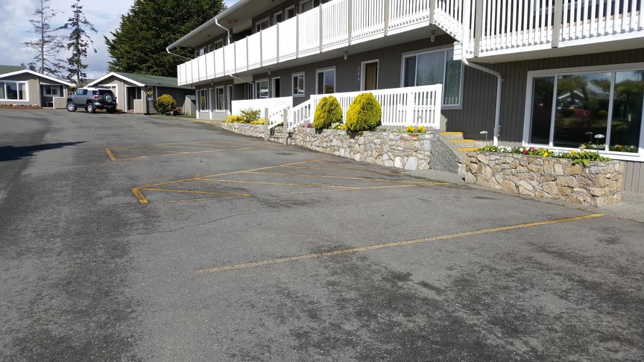 The Cedarwood Inn & Suites Sidney Εξωτερικό φωτογραφία