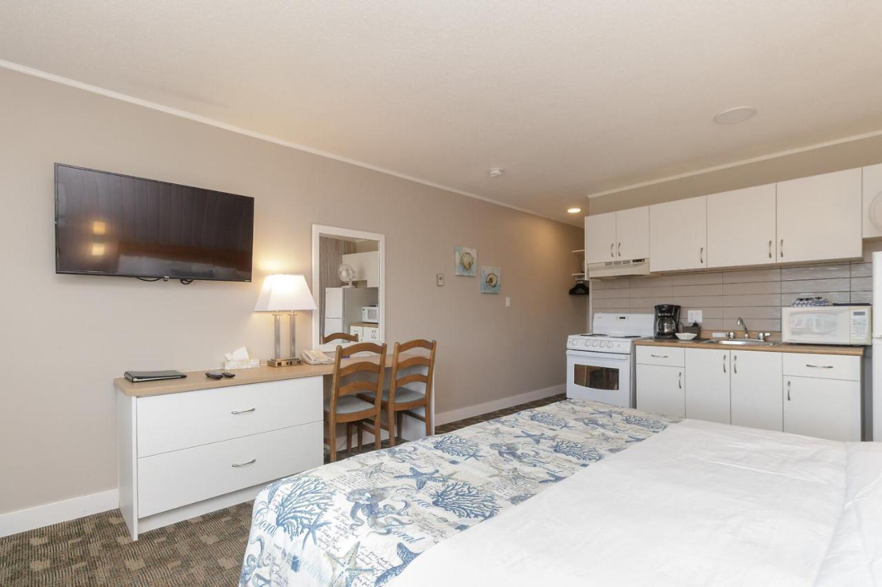 The Cedarwood Inn & Suites Sidney Εξωτερικό φωτογραφία