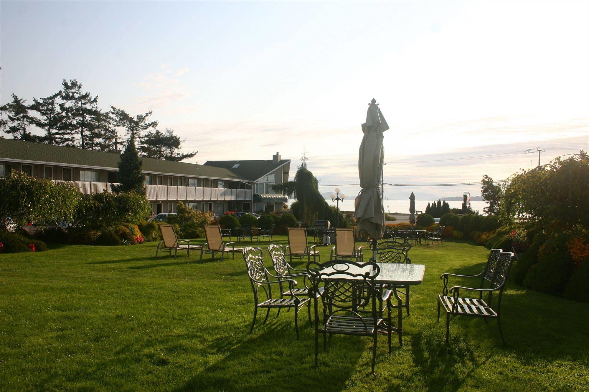 The Cedarwood Inn & Suites Sidney Εξωτερικό φωτογραφία