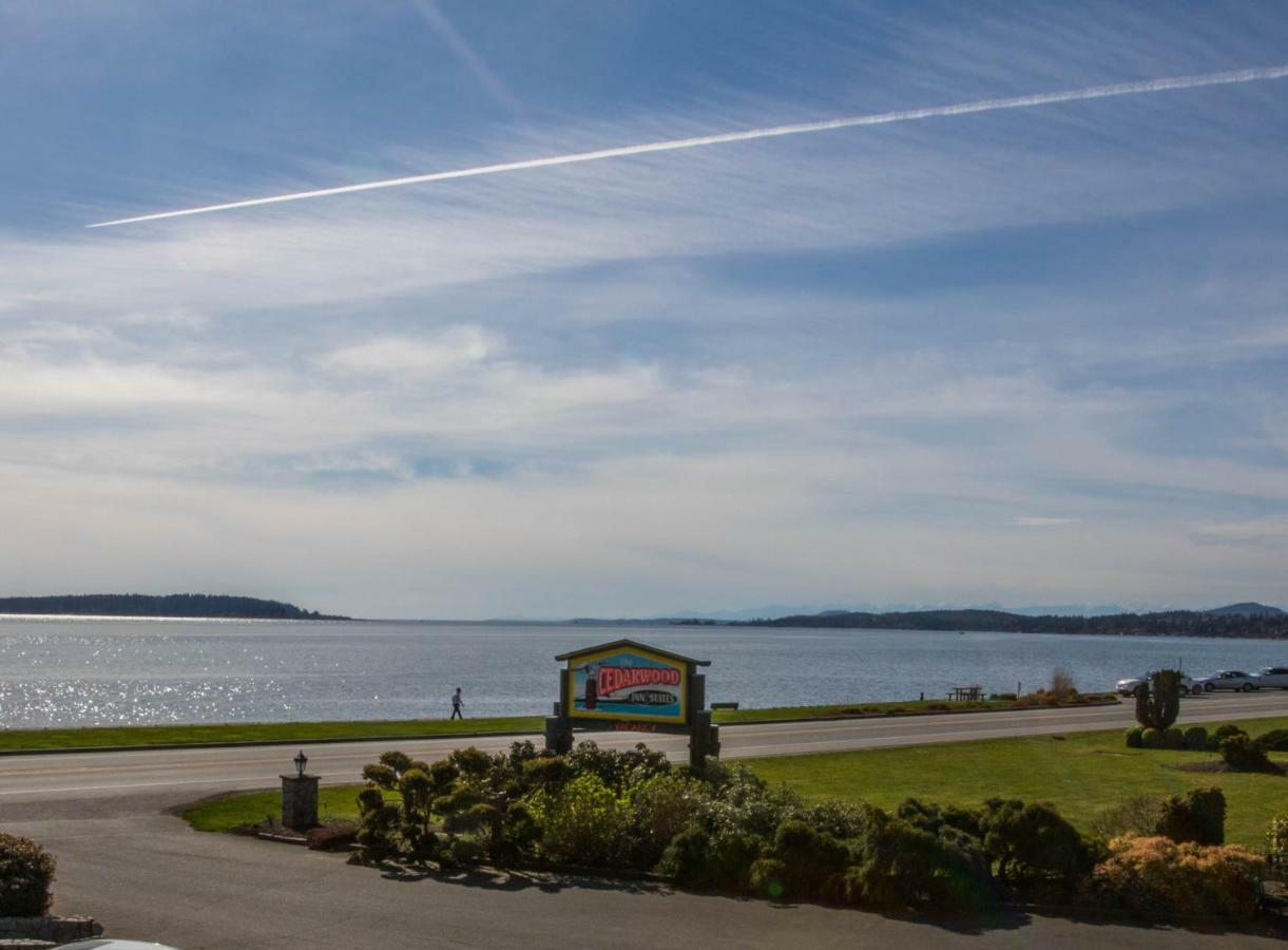 The Cedarwood Inn & Suites Sidney Εξωτερικό φωτογραφία