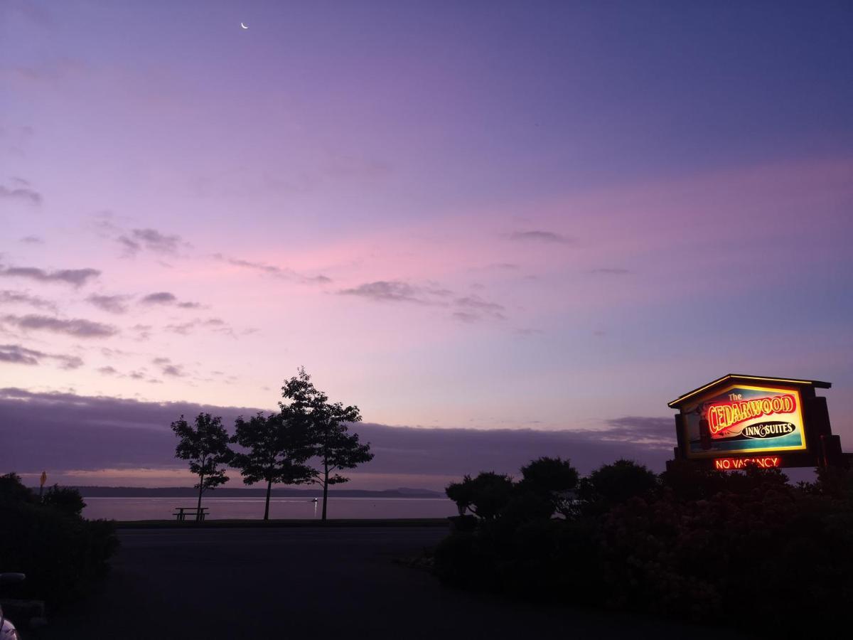 The Cedarwood Inn & Suites Sidney Εξωτερικό φωτογραφία